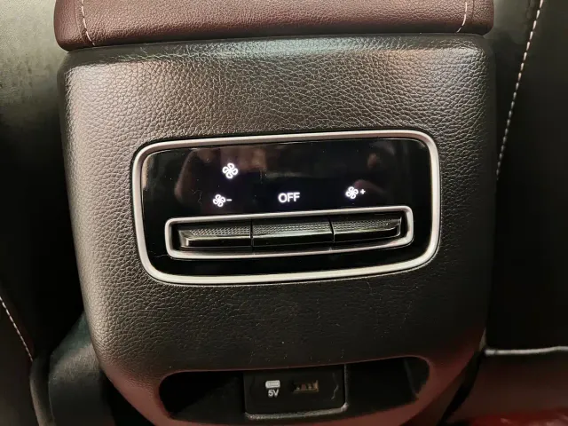 GAC Trumpchi M6 — Фото автомобиля 14
