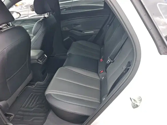 BYD Qin L — Фото автомобиля 16