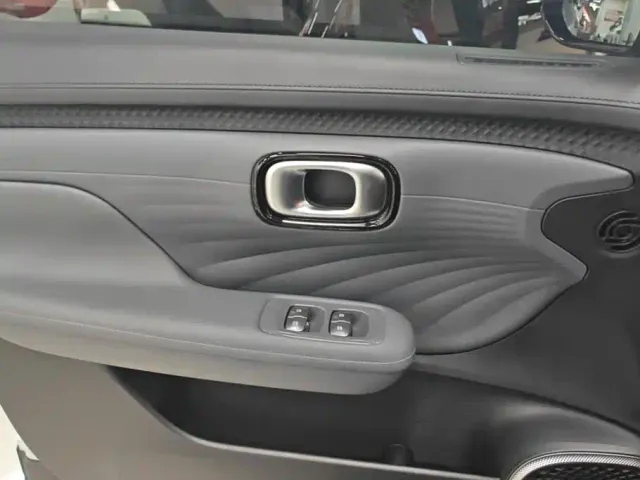 GAC Aion UT — Фото автомобиля 7