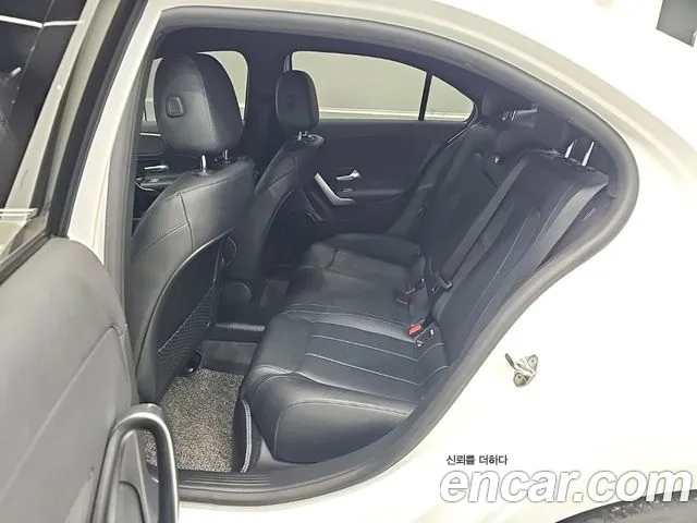 Mercedes-Benz A-Class — Фото автомобиля 19