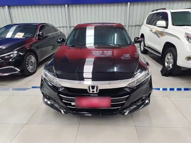 Honda Accord — Фото автомобиля 2