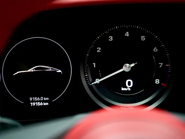 Porsche 911 — Фото автомобиля 8