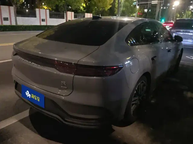 BYD Han — Фото автомобиля 3