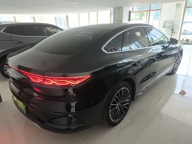 BYD Han — Фото автомобиля 6