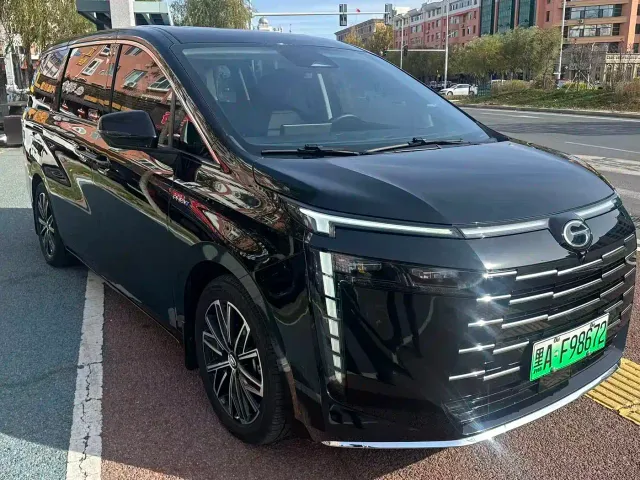 GAC Trumpchi E8 — Фото автомобиля 3