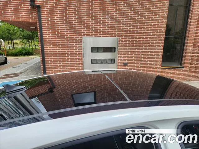 Hyundai Grandeur Grandeur (New) Hybrid — Фото автомобиля 12