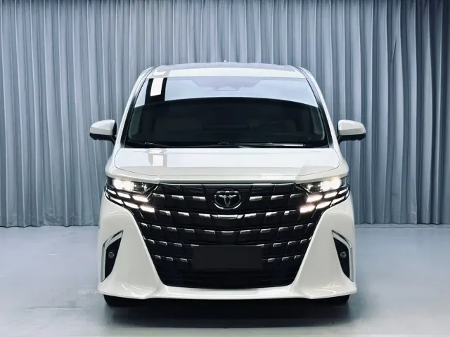 Toyota Alphard — Фото автомобиля 2