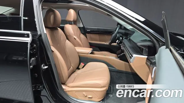 Hyundai Grandeur GN7 — Фото автомобиля 18