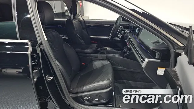 Hyundai Grandeur GN7 — Фото автомобиля 16