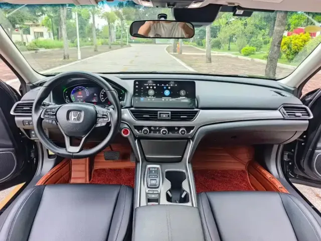 Honda Accord — Фото автомобиля 7