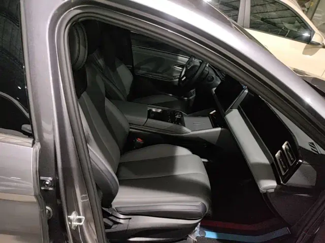 BYD Qin L — Фото автомобиля 24