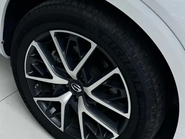GAC Trumpchi GS8 — Фото автомобиля 10