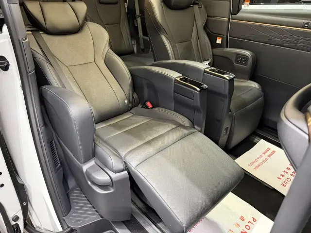 Toyota Alphard — Фото автомобиля 16
