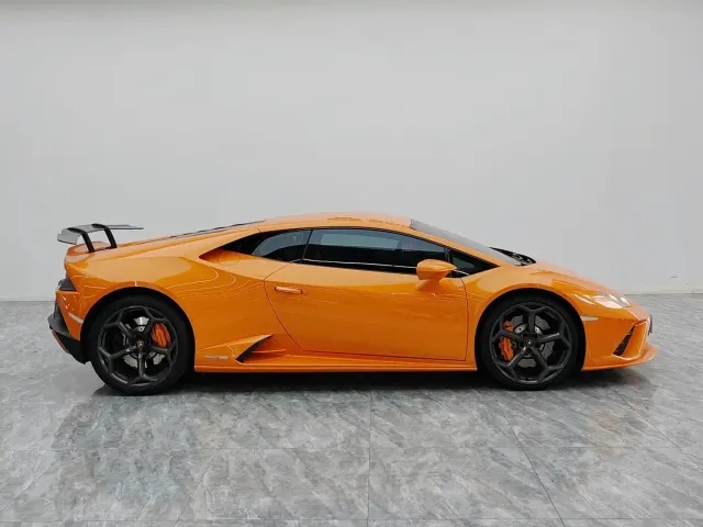 Lamborghini Huracan — Фото автомобиля 6