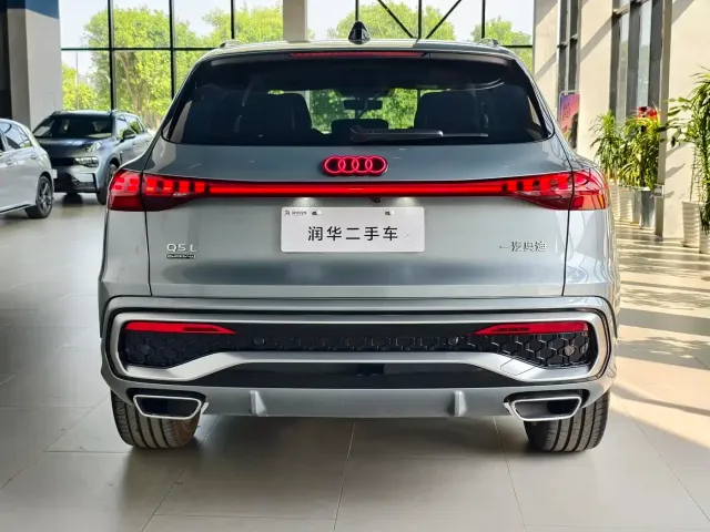 Audi Q5L — Фото автомобиля 4