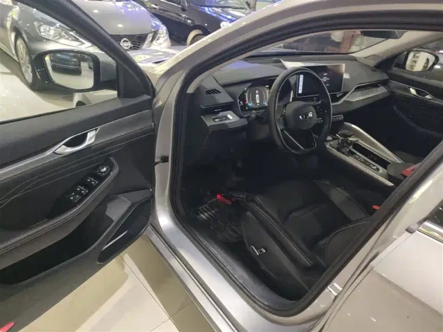 Geely Xingrui — Фото автомобиля 15