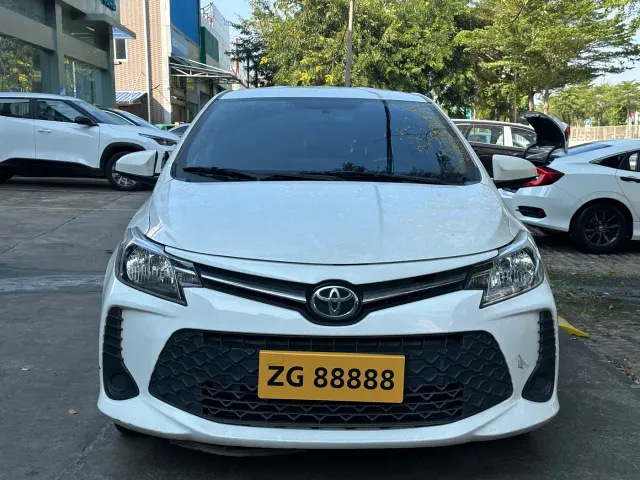 Toyota Vios FS — Фото автомобиля 2