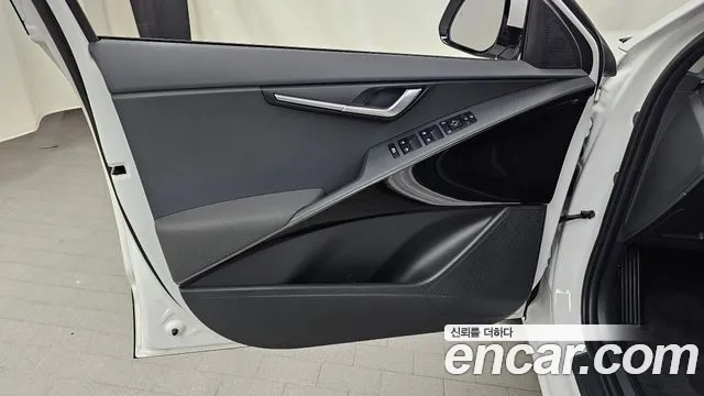 Kia Niro The All New — Фото автомобиля 13