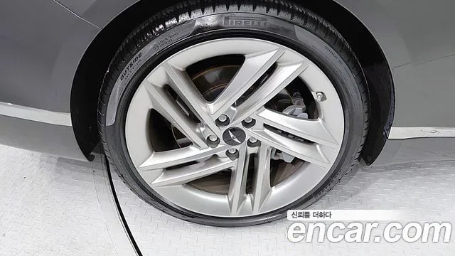 Genesis G80 RG3 — Фото автомобиля 12
