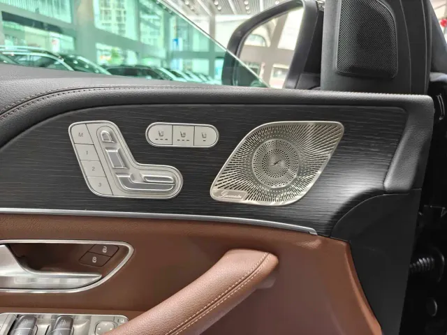 Mercedes-Benz GLS-Class — Фото автомобиля 10