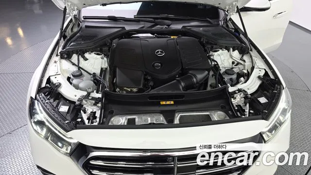 Mercedes-Benz E-Class E-класс W214 E300 4MATIC Exclusive — Фото автомобиля 5