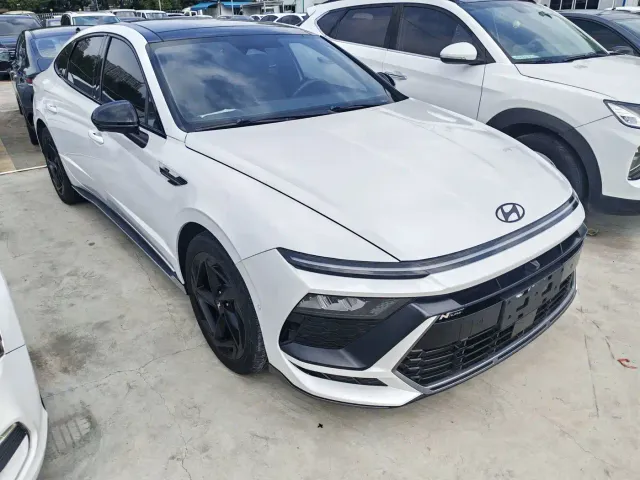 Hyundai Sonata — Фото автомобиля 10