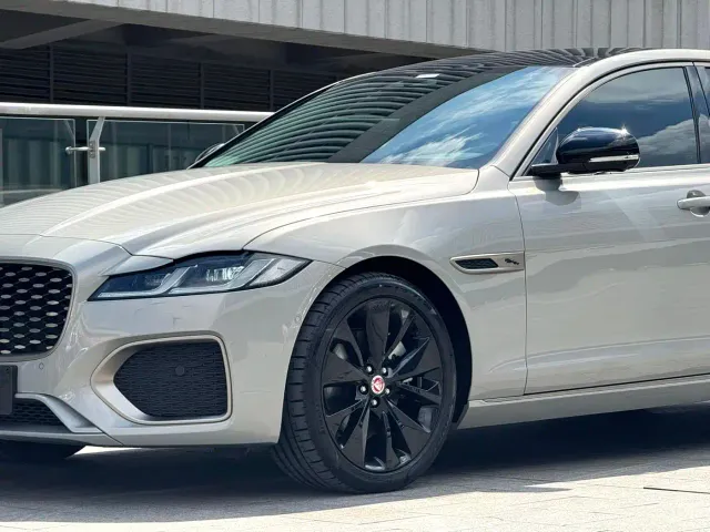 Jaguar XFL — Фото автомобиля 2