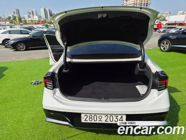 Hyundai Sonata — Фото автомобиля 7