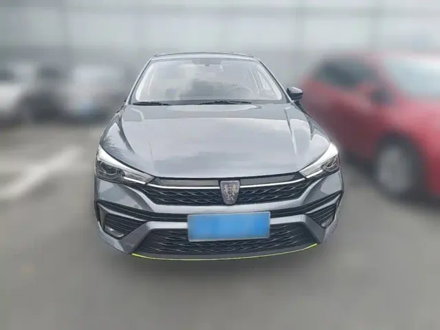 Roewe i5 — Фото автомобиля 4