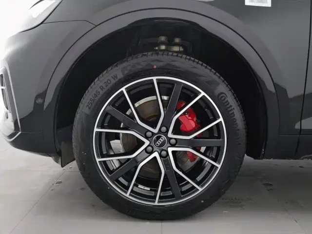 Audi Q5L — Фото автомобиля 17