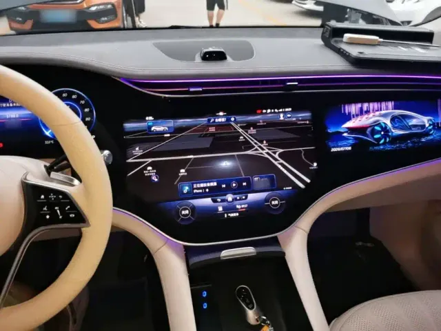 Mercedes-Benz EQS SUV — Фото автомобиля 9