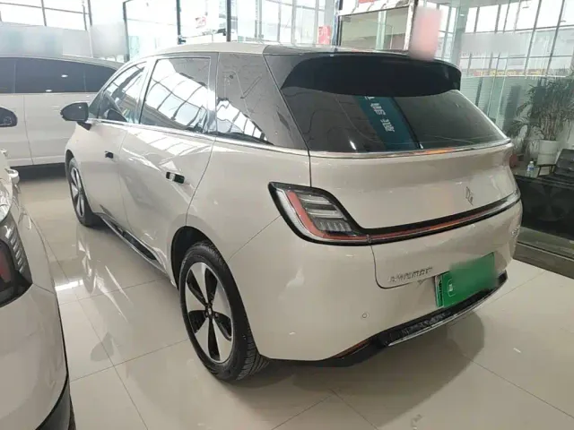 Baojun Cloud — Фото автомобиля 4