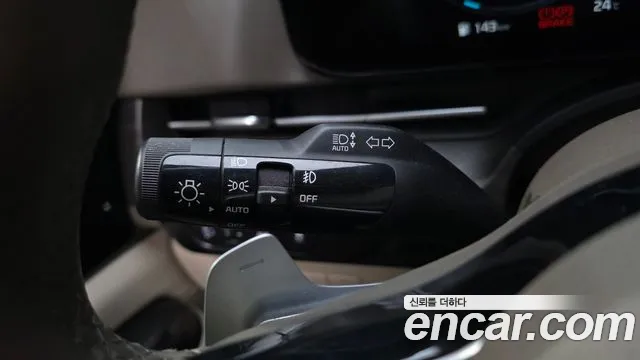 Kia Canival Carnival 4 поколение Бензин 7 мест Noblesse — Фото автомобиля 28
