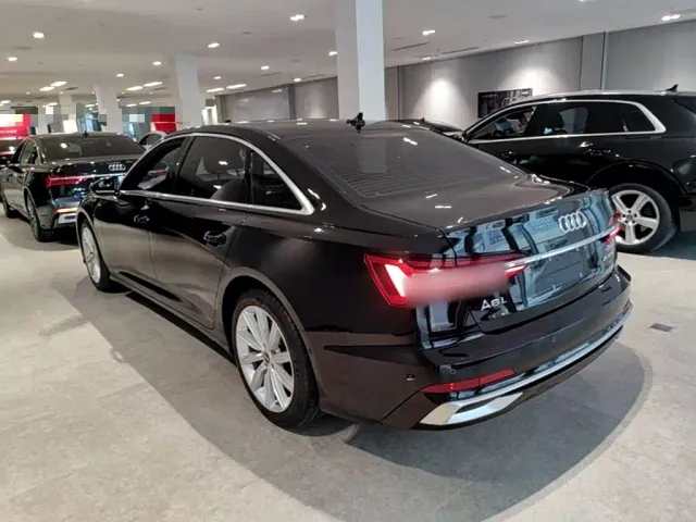 Audi A6L — Фото автомобиля 4