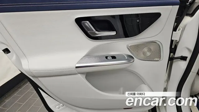 Mercedes-Benz EQE V295 — Фото автомобиля 25