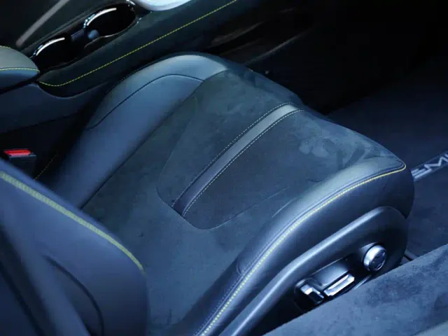 Lotus Emira — Фото автомобиля 24