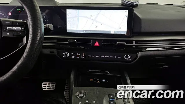 Kia Sportage Бензин 1.6 турбо 2WD — Фото автомобиля 14