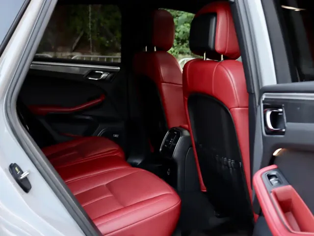 Porsche Macan — Фото автомобиля 16