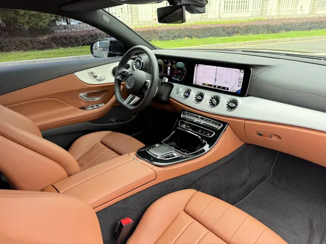 Mercedes-Benz E-Class — Фото автомобиля 3