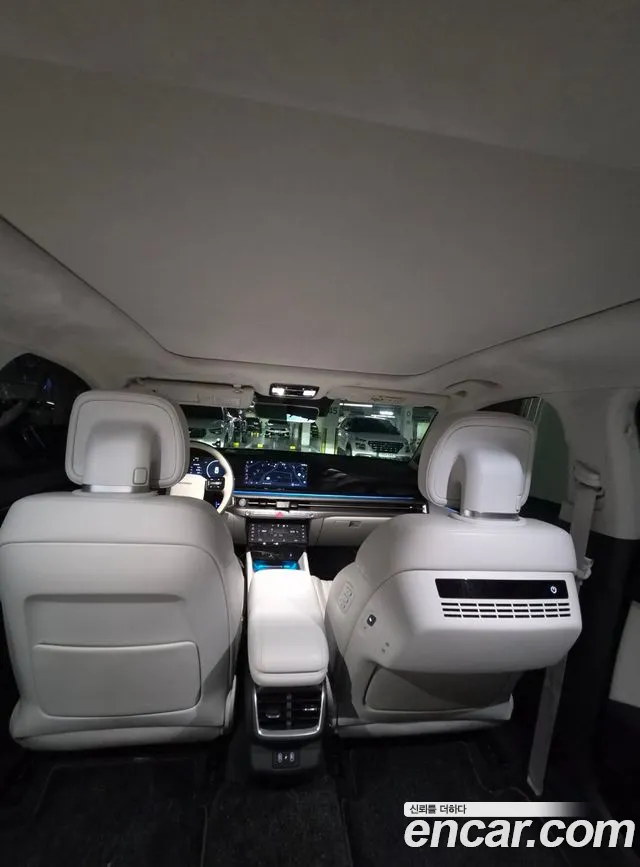 Hyundai Grandeur GN7 — Фото автомобиля 9