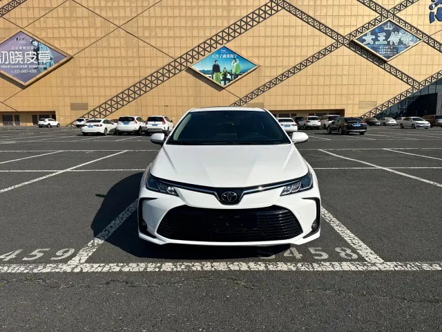 Toyota Corolla — Фото автомобиля 2