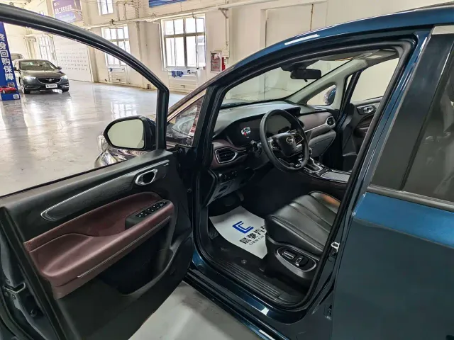 GAC Trumpchi M6 — Фото автомобиля 9