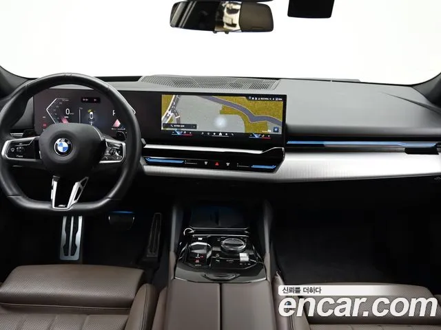 BMW 5 Series G60 — Фото автомобиля 7