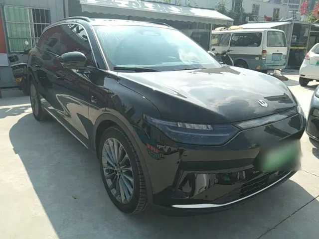 Leapmotor C11 — Фото автомобиля 3