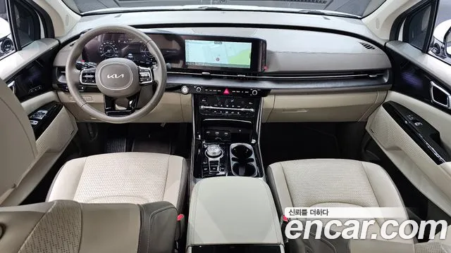 Kia Carnival Generation 4 — Фото автомобиля 10