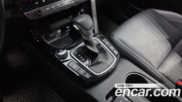 Kia Seltos Новый Seltos Бензин 2.0 2WD — Фото автомобиля 9