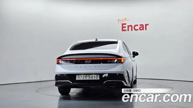 Hyundai Sonata — Фото автомобиля 4