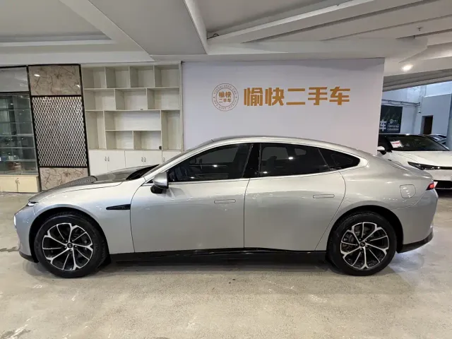 Xpeng P7 — Фото автомобиля 4