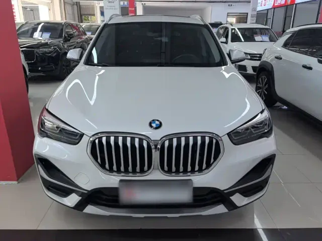 BMW X1 — Фото автомобиля 2