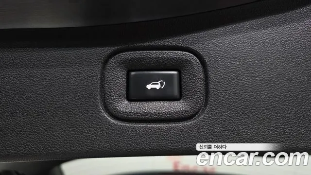Renault-KoreaSamsung QM6 Новый QM6 2.0 GDe RE Signature 2WD — Фото автомобиля 29